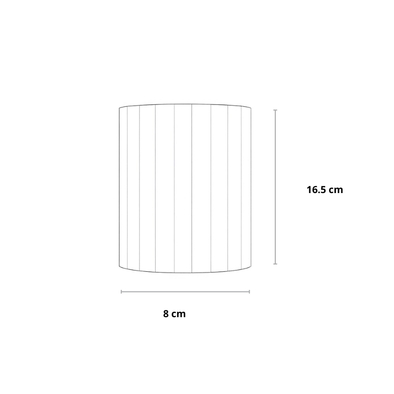 Maßzeichnung der gerillten Wandlampe in der Vorderansicht mit Höhe von 16,5 cm und Breite von 8 cm 15