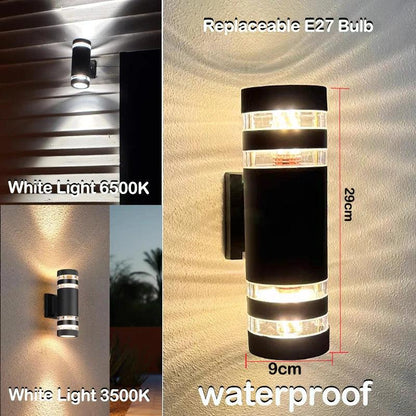 Schwarze Außen-LED-Wandlampe mit klaren Ringen und Maßangaben in einer weiteren Ansicht.