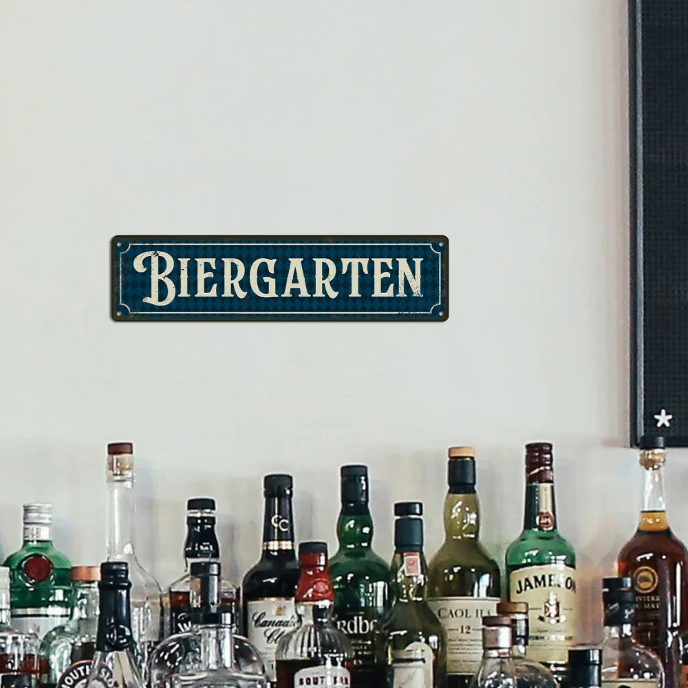 Vintage Metallschild – BiergartenTor Oktoberfest 2026
