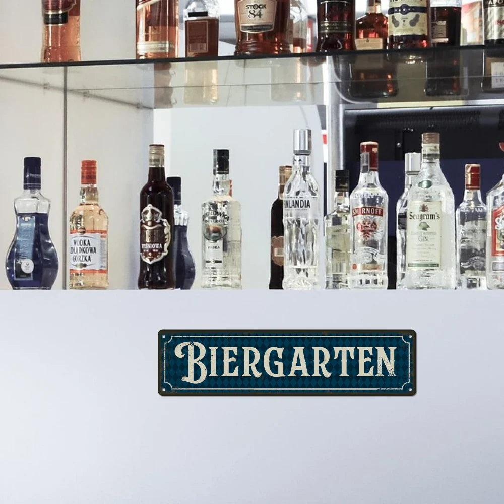 Vintage Metallschild – BiergartenTor Oktoberfest 2026