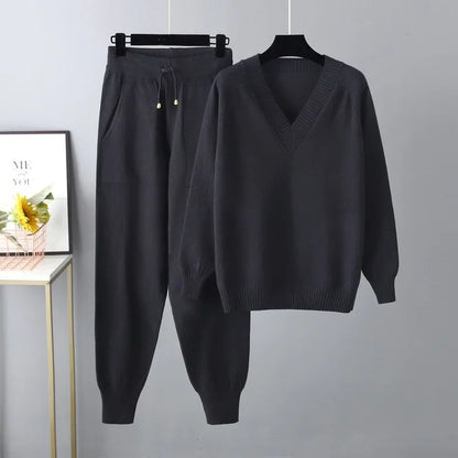 Damen Zweiteilige Strickset mit V-Ausschnitt Pullover & Hose – Noelia
