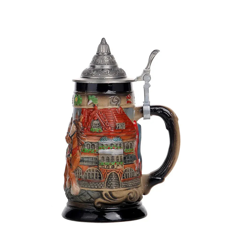 Bierkrug mit Relief & Zinndeckel (0,8 L) – GaudiKrug Oktoberfest 2026