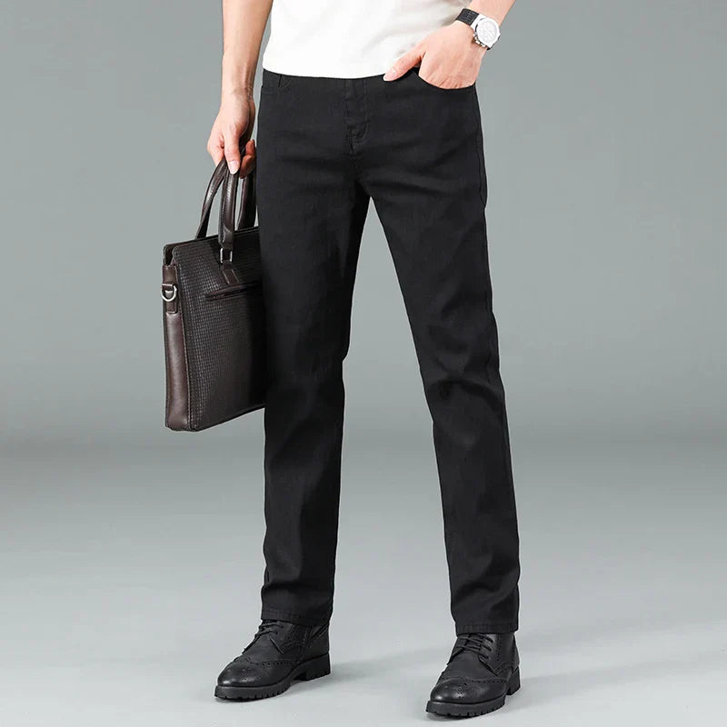 Herren Straight Fit Jeans in Schwarz mit Stretch – Milan