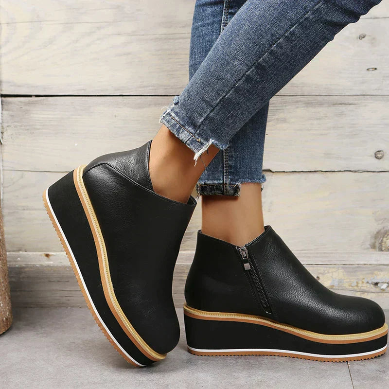 Stilvoller Herbst-Keilabsatz-Stiefel – Mila