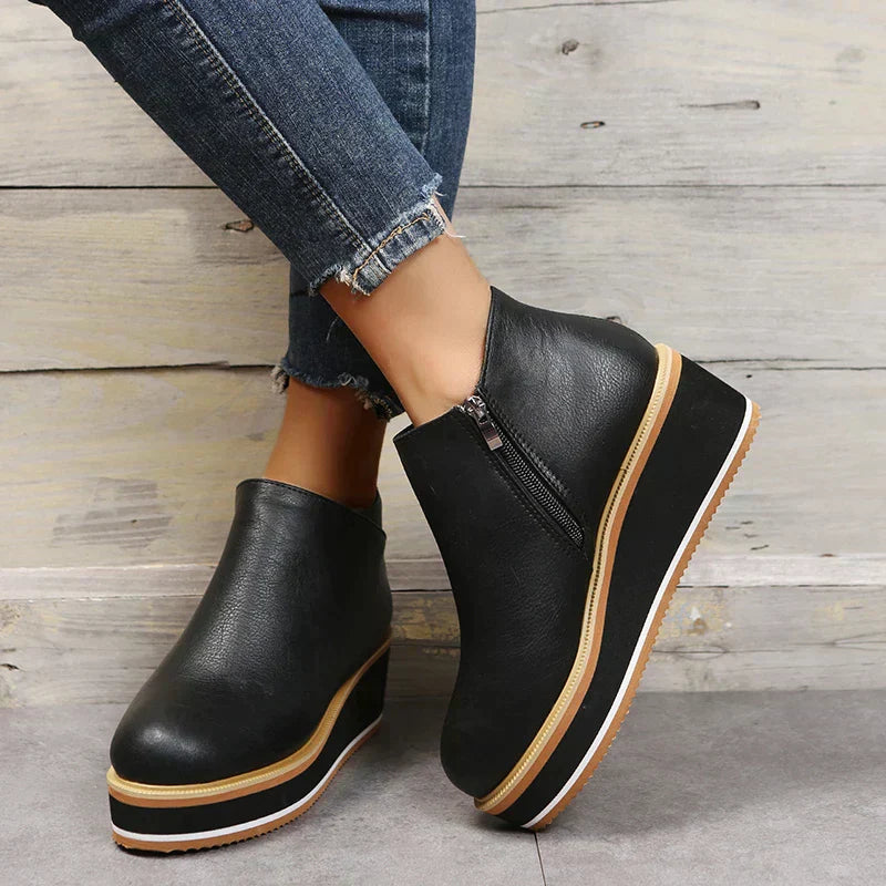 Stilvoller Herbst-Keilabsatz-Stiefel – Mila