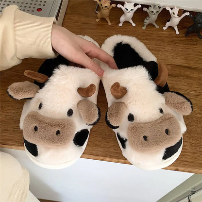 Plüsch-Hausschuhe im Kuhdesign – PlushCow