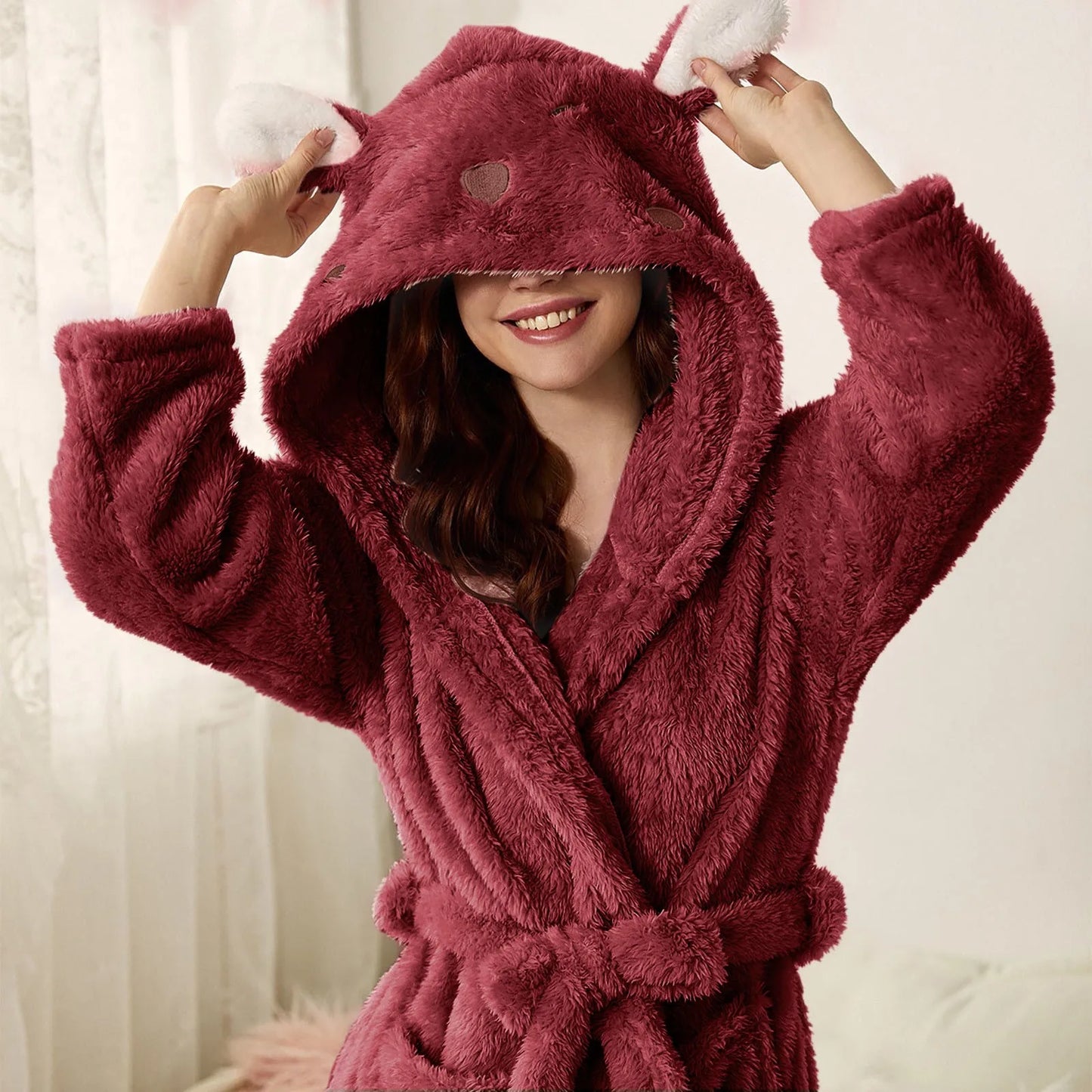 Warme Flanell-Bademantel mit Kapuze und Hasenohren – BunnyHug