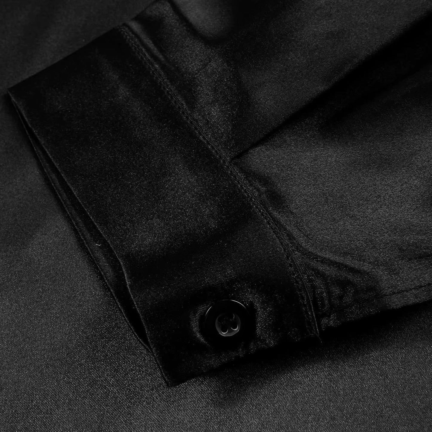 Herbstliche Satin Damenbluse mit tiefem V-Ausschnitt & langen Ärmeln – Daria
