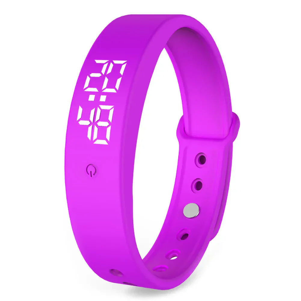 Smartwatch in Violett mit Silikonarmband, LED-Anzeige und Touch-Taste, detail