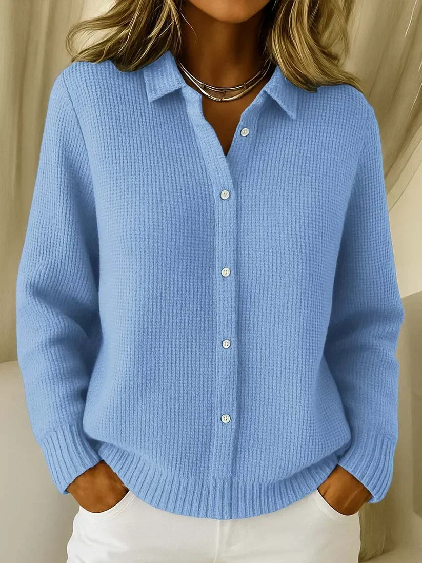Damen-Strickpullover mit Struktur, Kragen und Knopfleiste in Hellblau, Vorderansicht