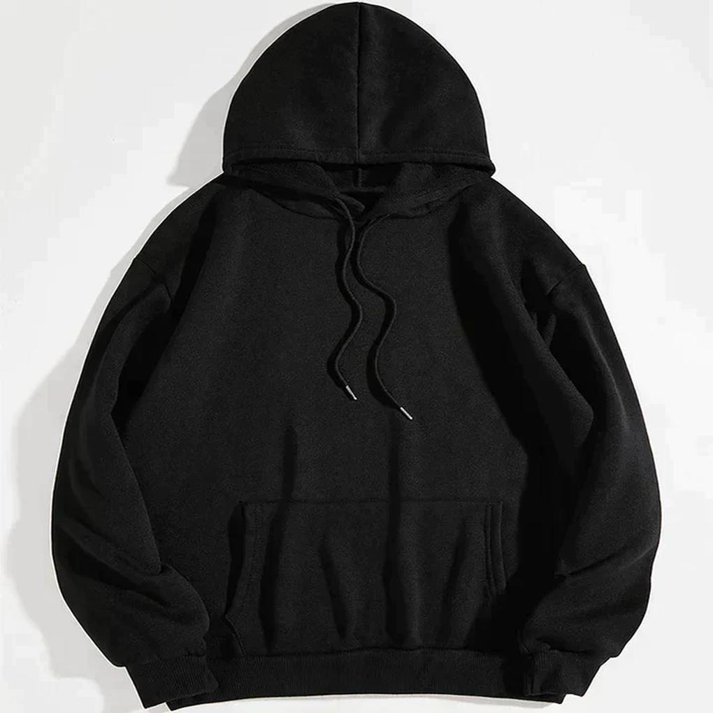 Schwarzer Hoodie frontal als Freisteller, mit Kapuze, Kordel, Kängurutasche und Bündchen am Saum. 5