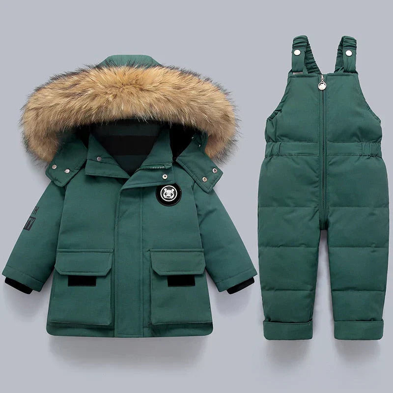 Winter-Set für Kinder mit gefütterter Winterjacke und Schneelatzhose – Emilie