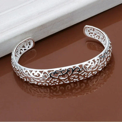 Zartes Silbermanschettenarmband - SilverFinesse 