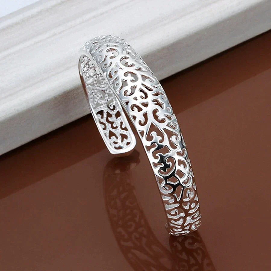Zartes Silbermanschettenarmband - SilverFinesse 