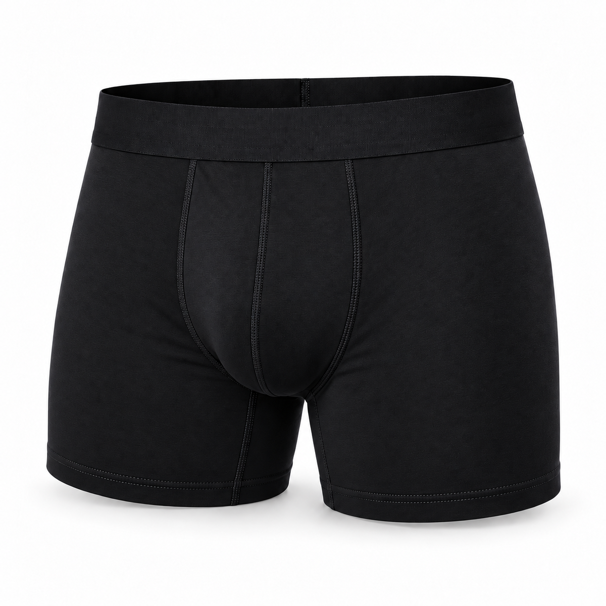 Einzelne schwarze Boxerbriefs in der Vorderansicht mit breitem Bund und Ziernähten am Eingriff.