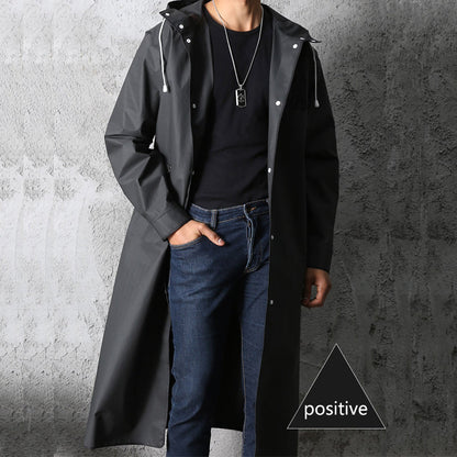 Schwarzer wasserdichter langer Regenmantel mit Kapuze für Damen und Herren, ideal für Outdoor.