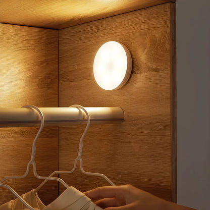 LED-Schrankleuchte rund, warmweiß, Holzoptik, energiesparend, für Kleiderschrankbeleuchtung.