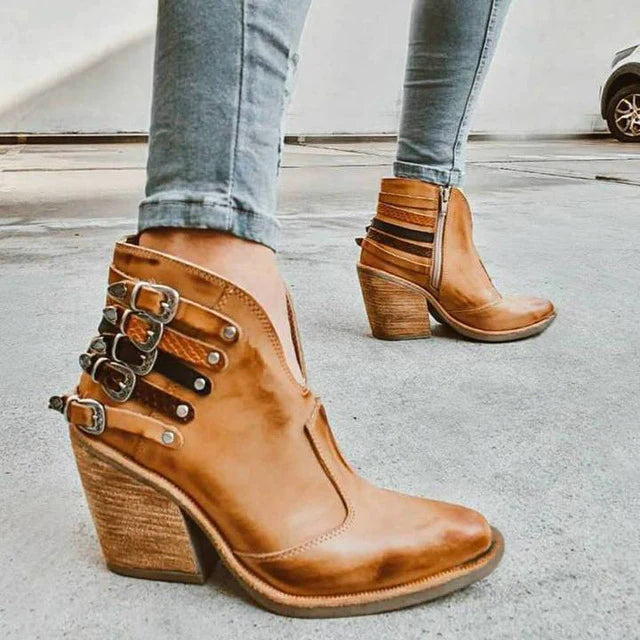Damen Ankle Boots mit Absatz – Clara
