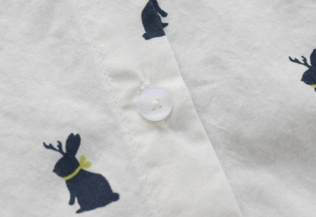 Herbstliches Shirtkleid mit Hasenprint und Reverskragen – Elina