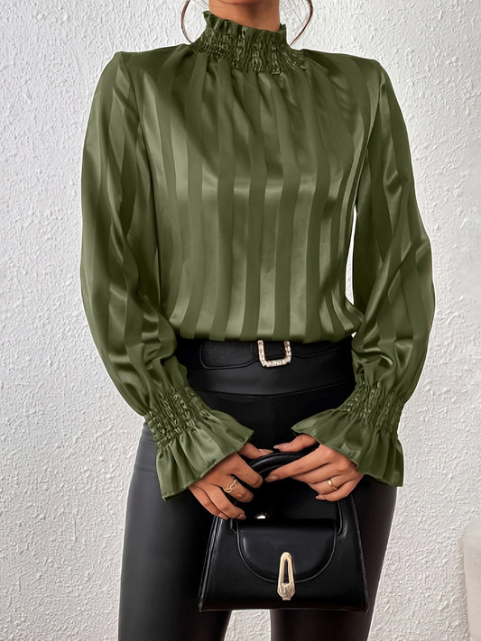 Satin Damenbluse mit langen Ärmeln und gerüschtem Kragen – Noëlle