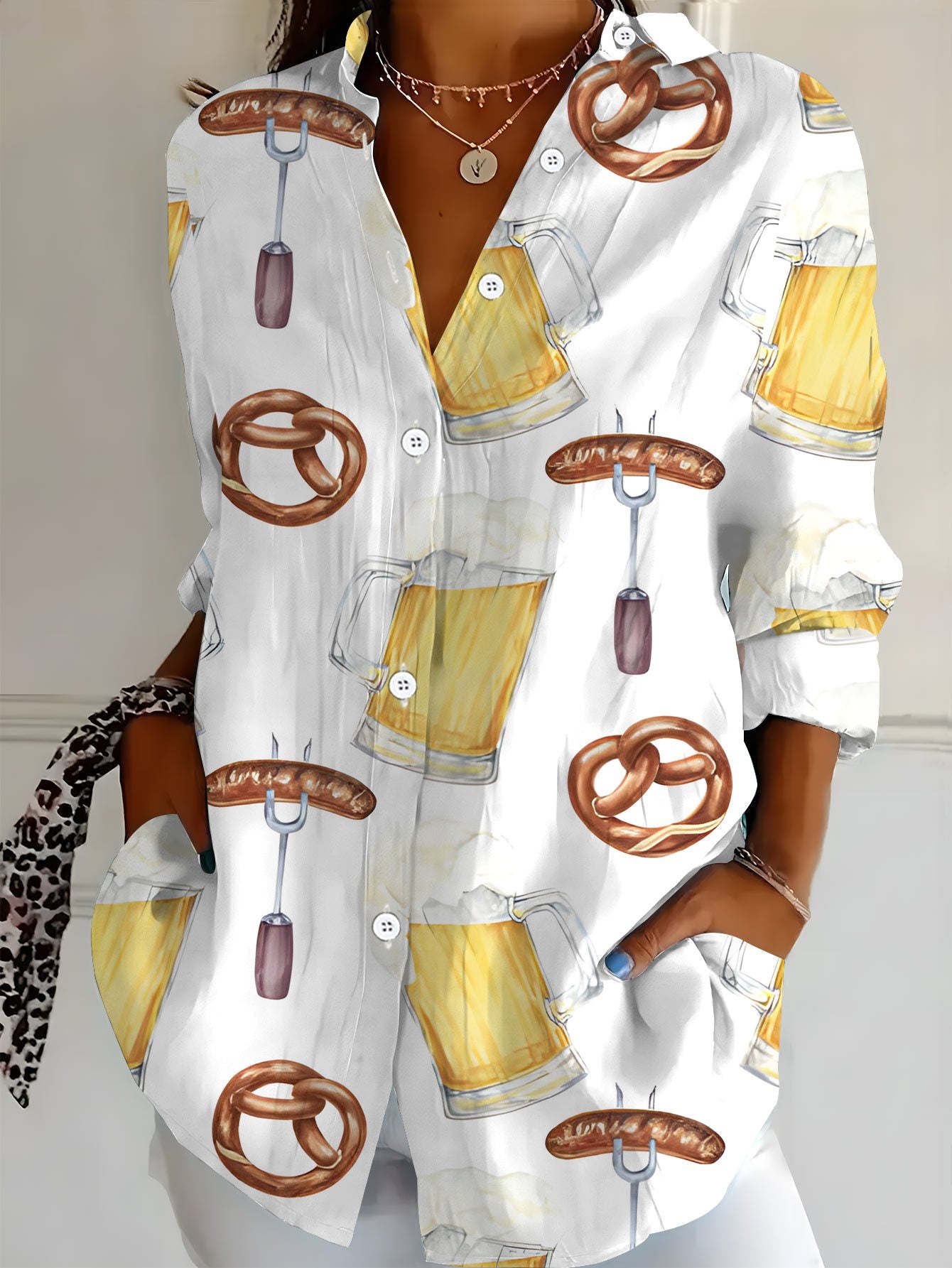 Damen Plus Size Bluse mit All-Over-Print – Greta Oktoberfest 2026