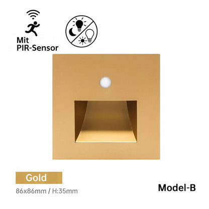 Goldfarbene quadratische Leuchte mit Sensor und rechteckiger Vertiefung, Modell B, Frontansicht 11