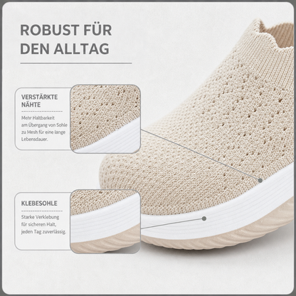 Nahaufnahme von Strickgewebe und Sohlenverbindung am beigen Schuh mit Hinweisen zu Naht und Klebung 4