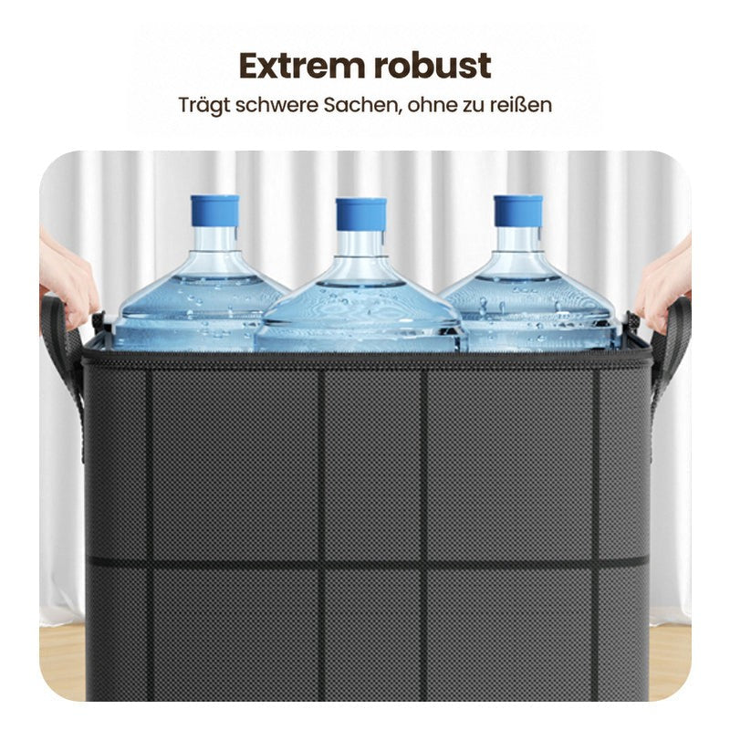Die Tasche trägt drei große Wasserflaschen mit blauen Deckeln, zwei Hände halten die seitlichen Griffe. 9
