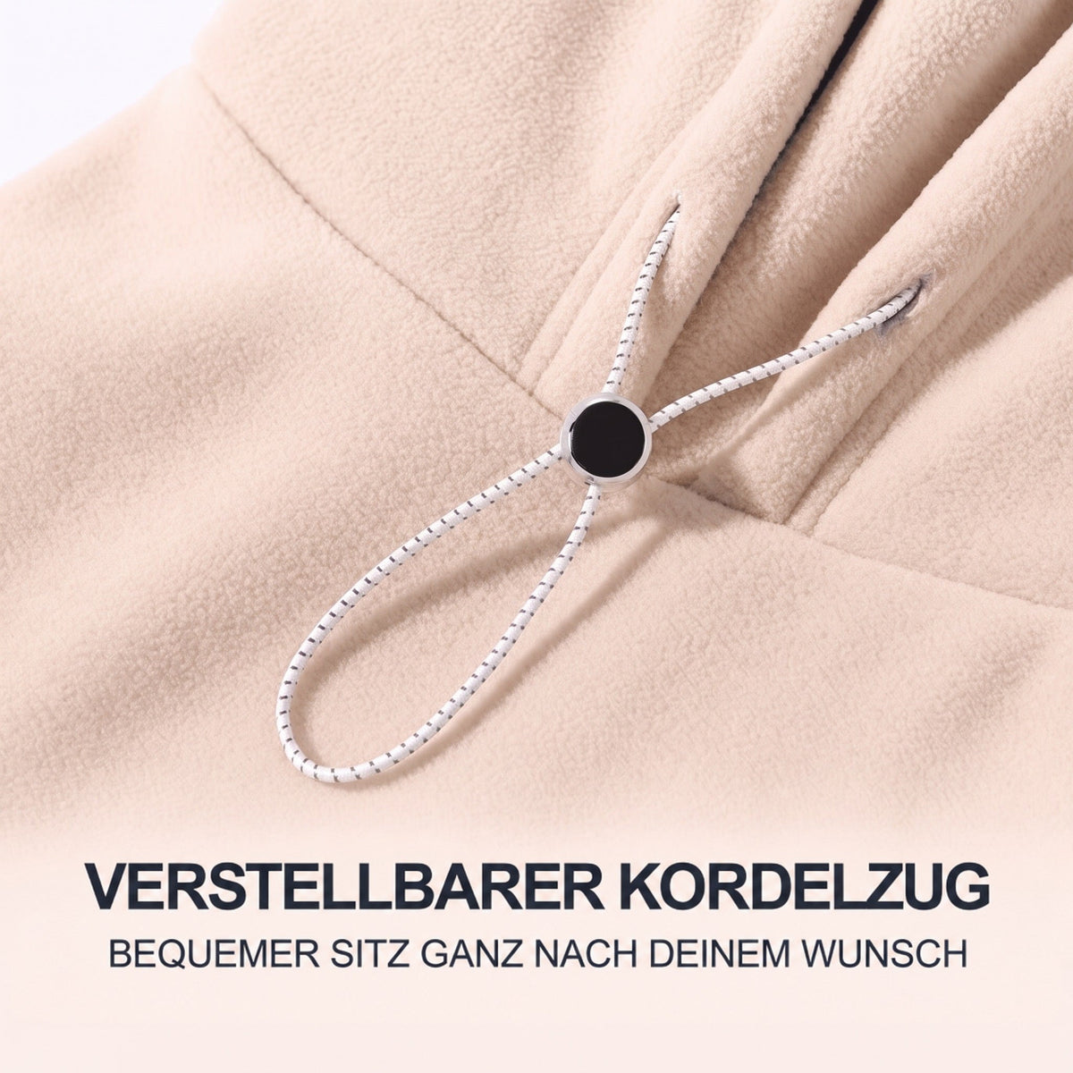 Detailaufnahme des elastischen Kordelzugs mit schwarzem Stopper an beigem Fleecestoff zur Anpassung der Weite 5