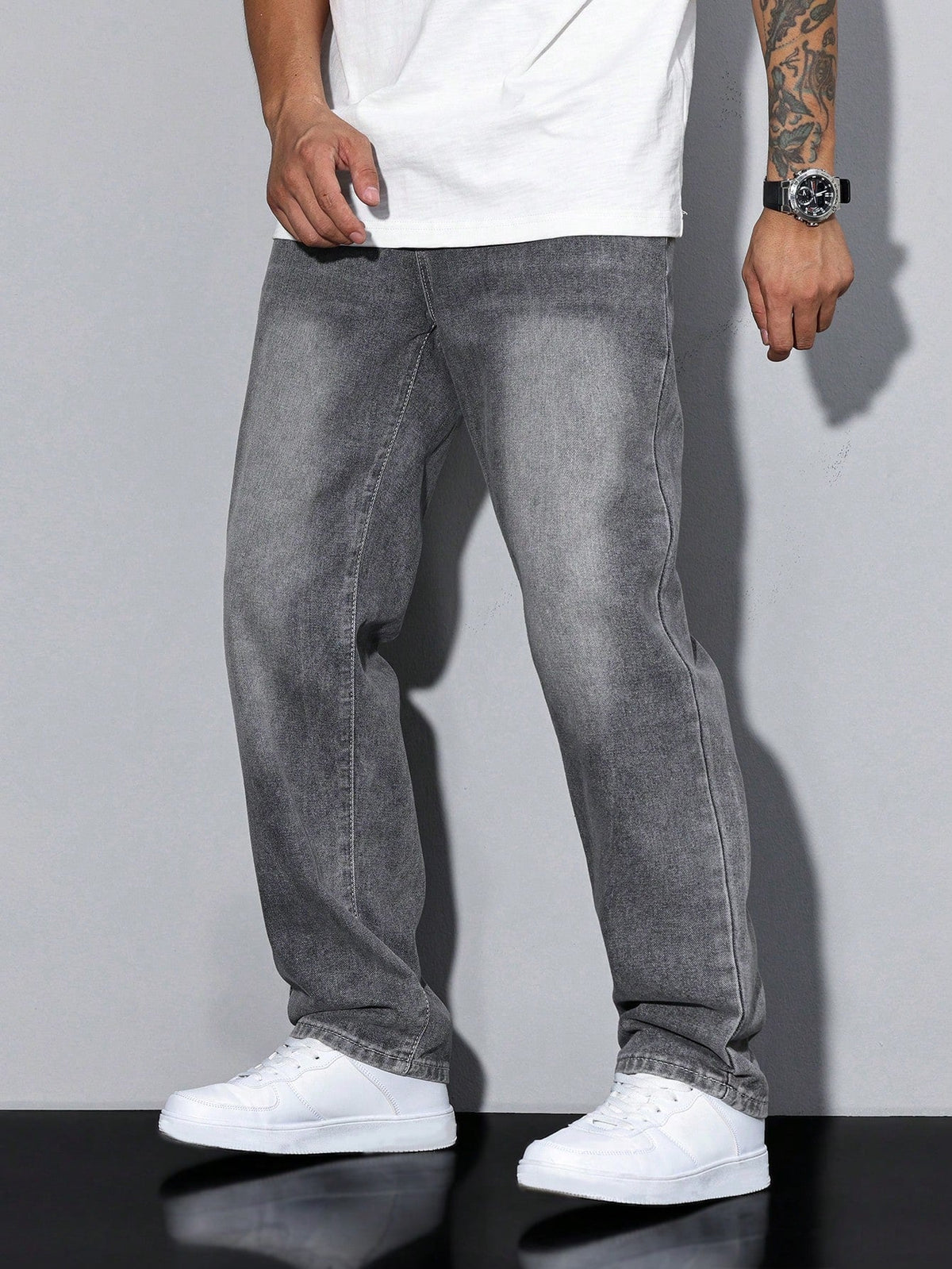 Lässige Herrenjeans mit geradem Bein – Mailand