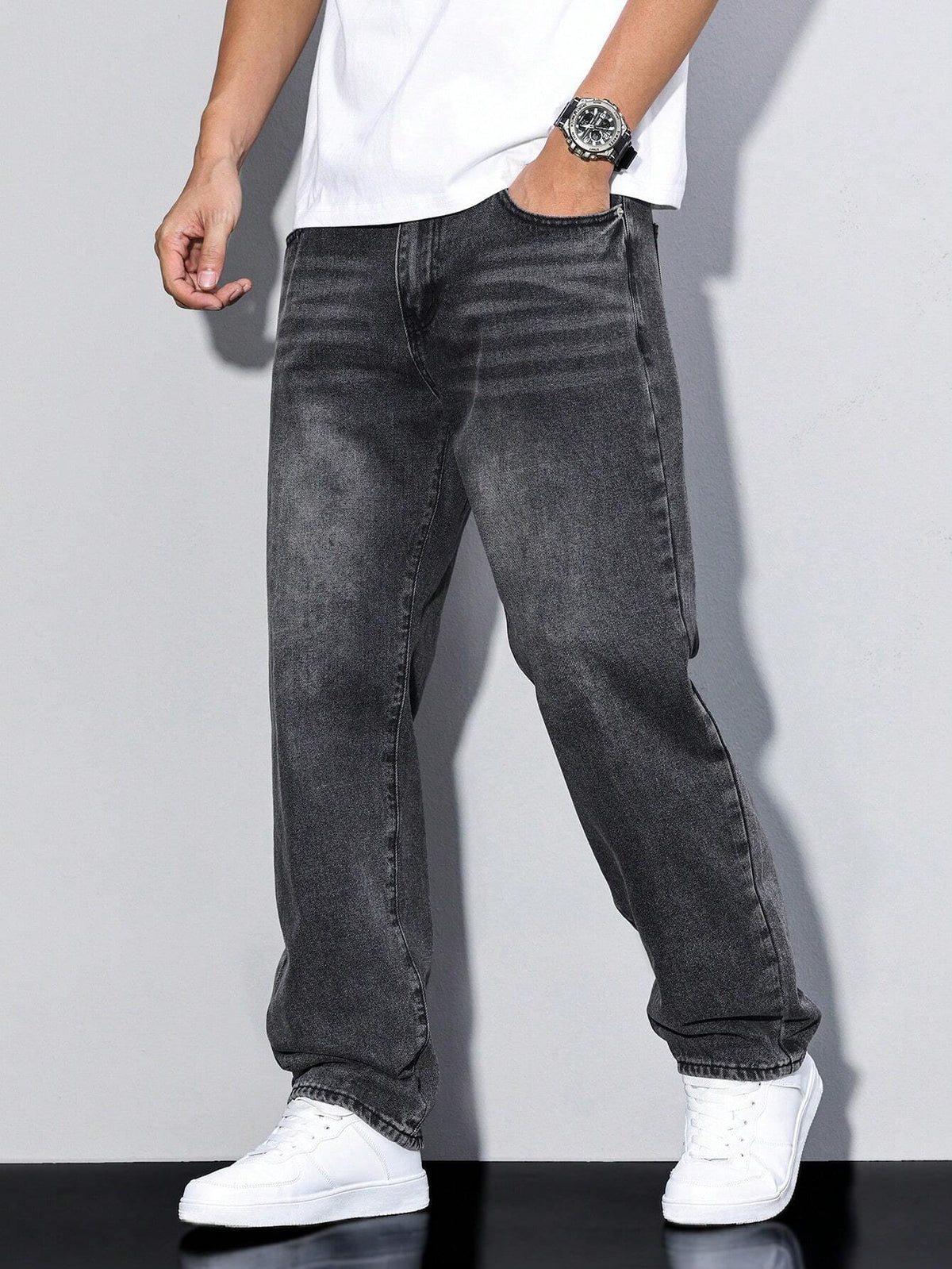 Lässige Herrenjeans mit geradem Bein – Mailand