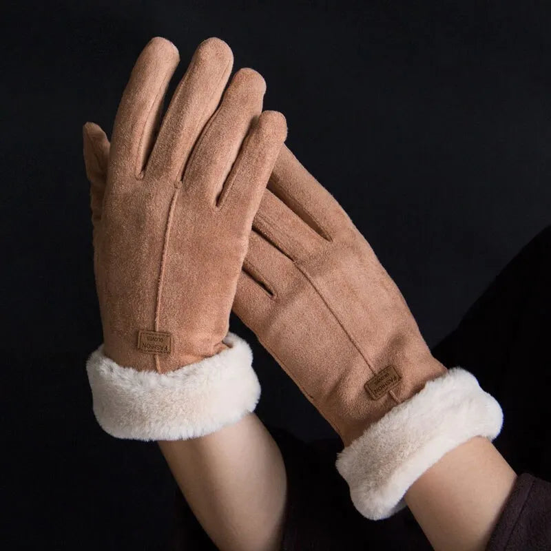 Damenhandschuhe aus braunem Wildleder mit weißem Futter, elegant und warm für den Winter.