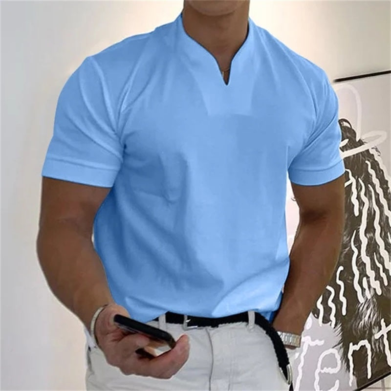 Atmungsaktives Herren Fitnessshirt mit V-Ausschnitt –  Timo