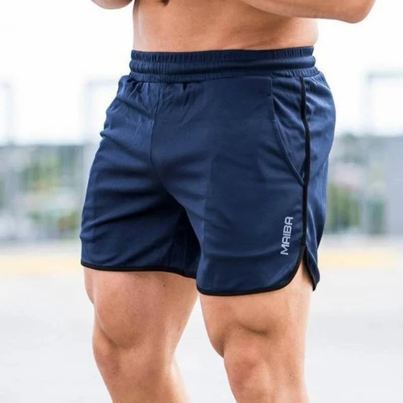 Dunkelblaue Herren-Trainingsshorts, atmungsaktiv, elastisch, ideal für Fitness und Sport.