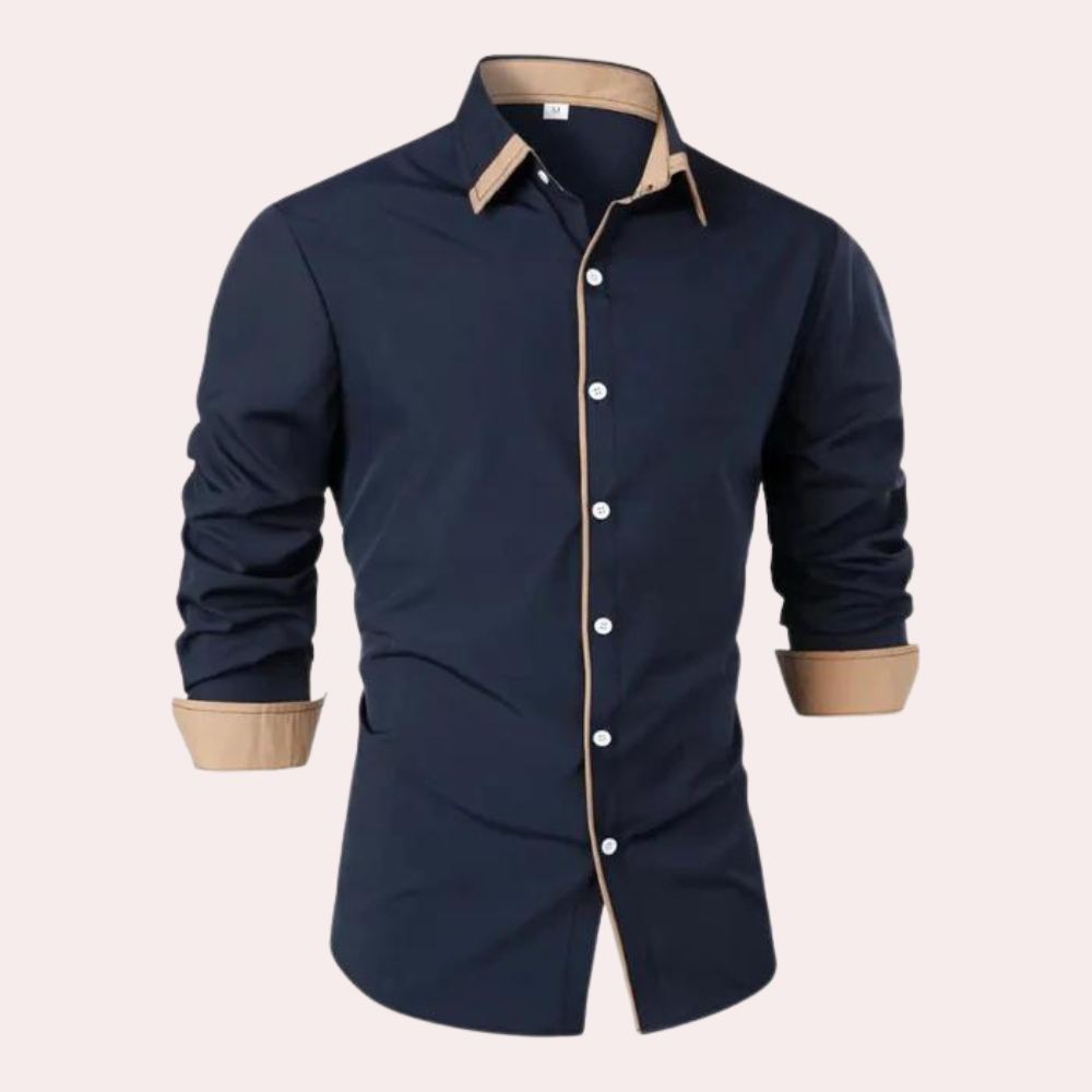 Dunkelblaues Herrenhemd mit beigen Akzenten, langärmelig, Knopfleiste, elegantes Design.
