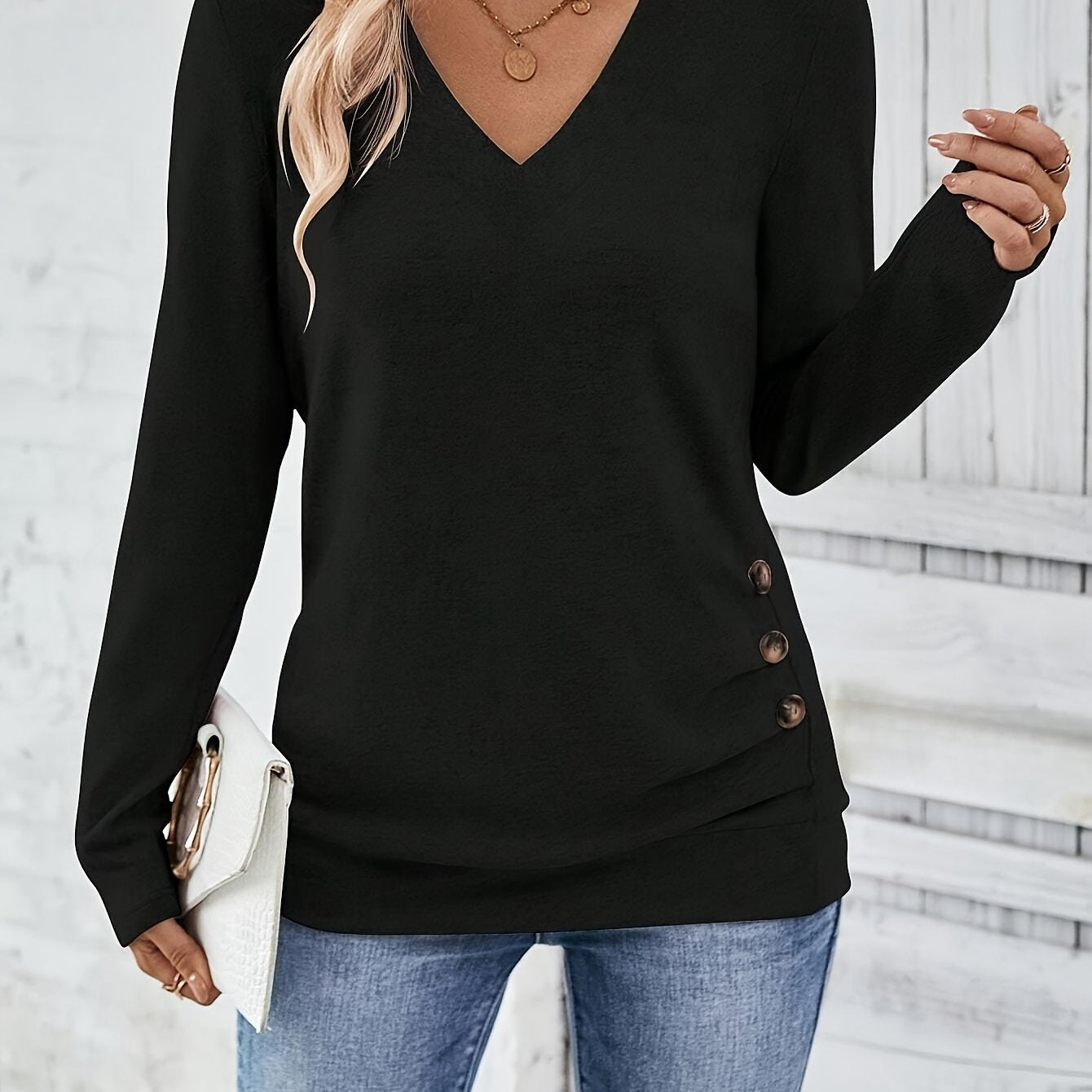Damenpullover mit V-Ausschnitt und Knopfdetail – Iris