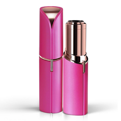 Gesichtshaarentferner in leuchtendem Pink, links mit Kappe, rechts offen mit roségoldenem Scherkopf.