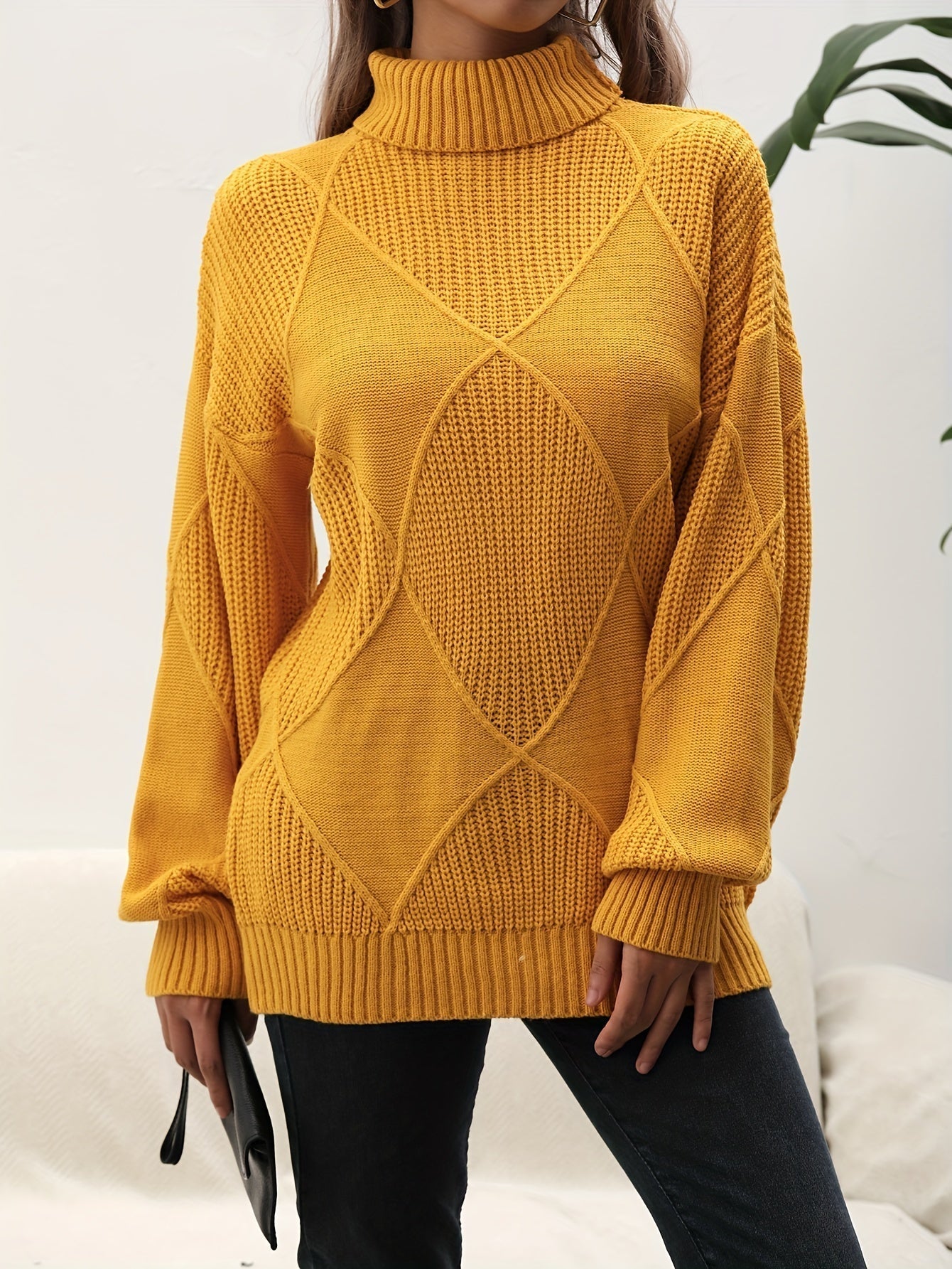 Gelber Rollkragenpullover Damen, Strickmuster, Herbstmode, lässig, warm, bequem, elegant.