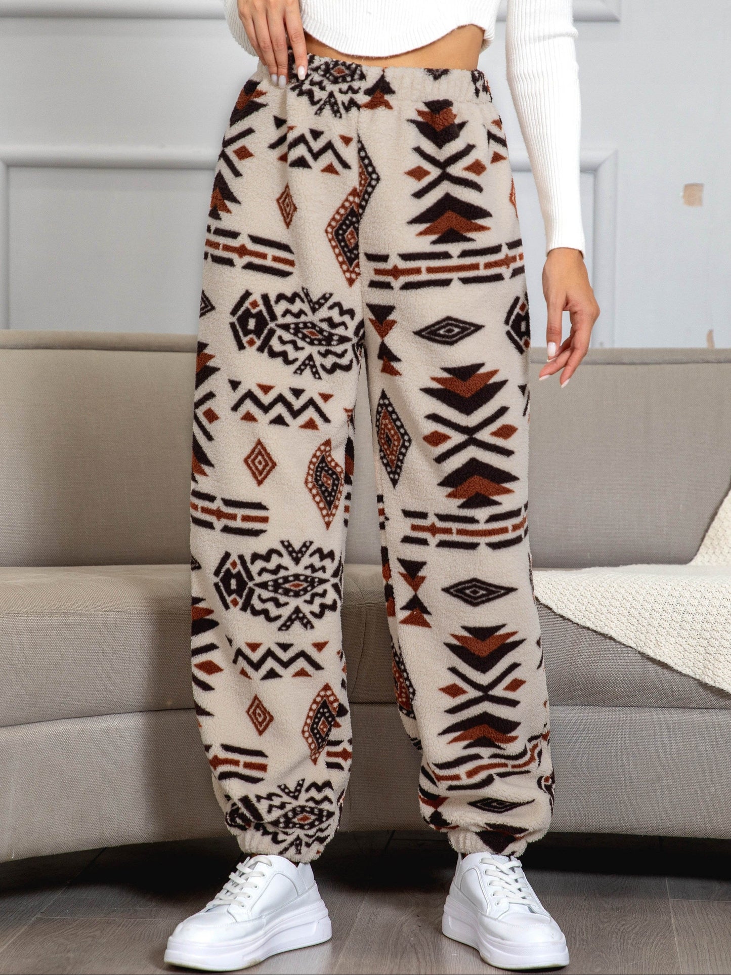 Fleecehose Damen, Ethno-Muster, beige, warm, bequem, Freizeitmode, Winterkleidung, modisch.