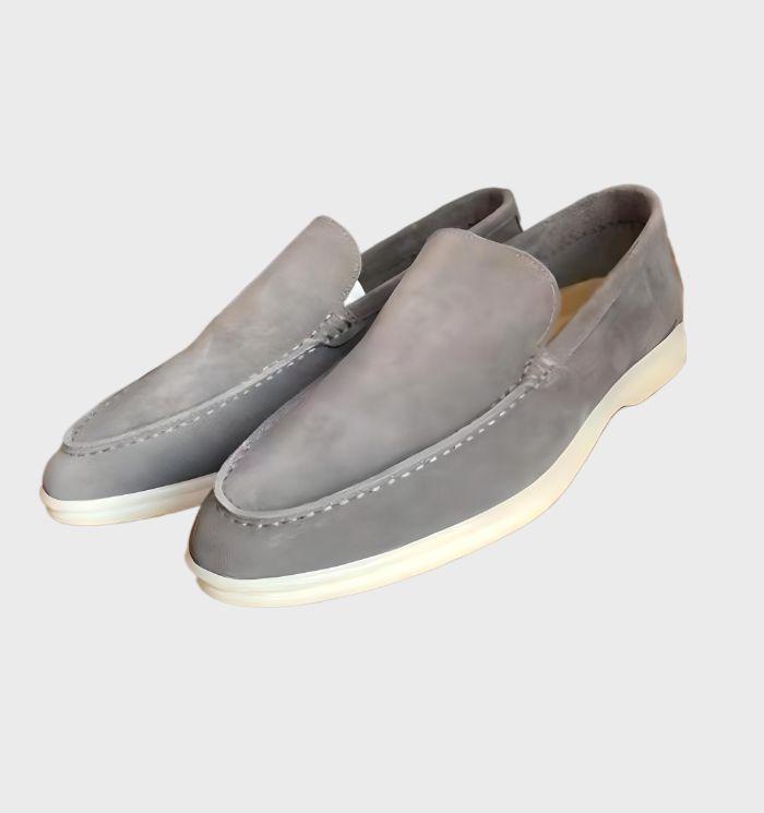 Graue Herren-Lederloafer, rutschfeste Sohle, elegantes Design, bequeme Freizeitschuhe.