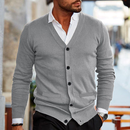 Grauer Herren-Cardigan, V-Ausschnitt, Knopfleiste, eleganter Stil, ideal für Herbstmode.
