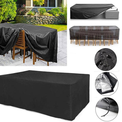 Schwarze Terrassenmöbelabdeckung mit Detailbildern von Wassertropfen, Innenbeschichtung und Zugband.