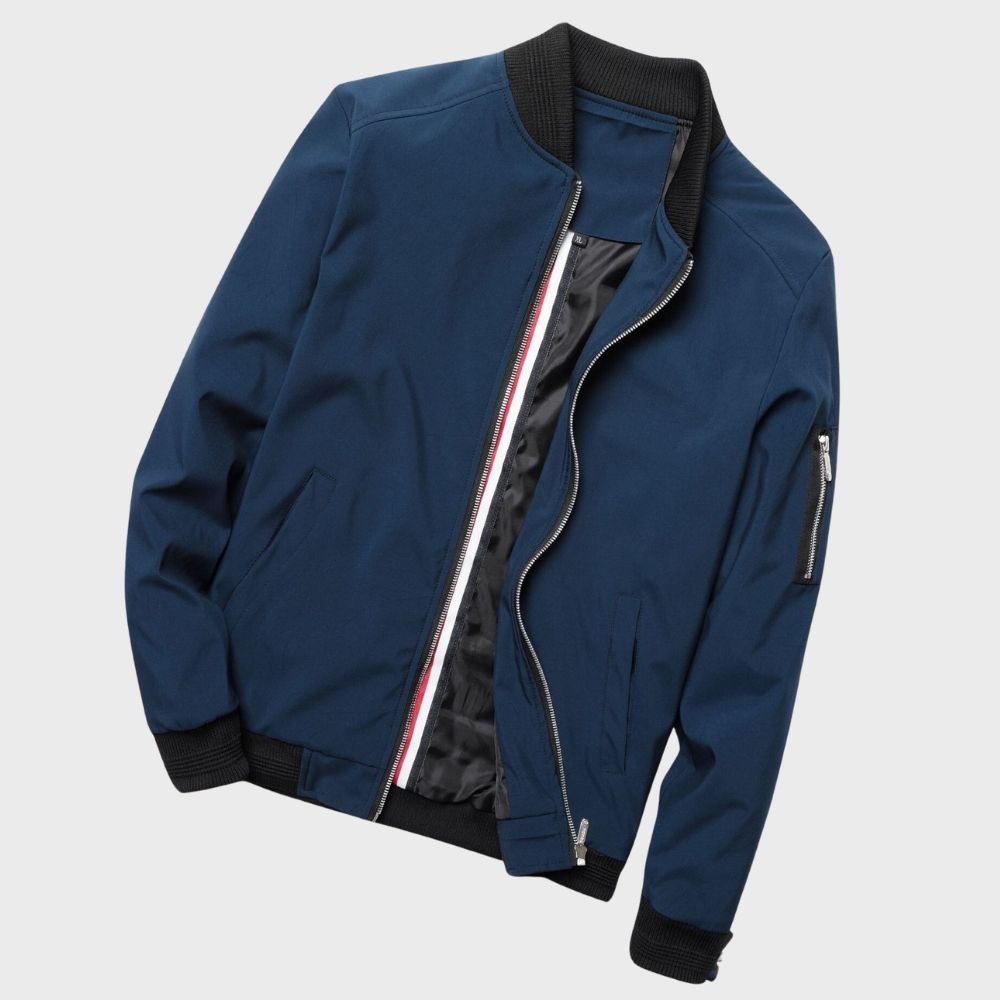 Dunkelblaue Herren-Bomberjacke, Reißverschluss, Rippstrickbündchen, modisch, vielseitig.