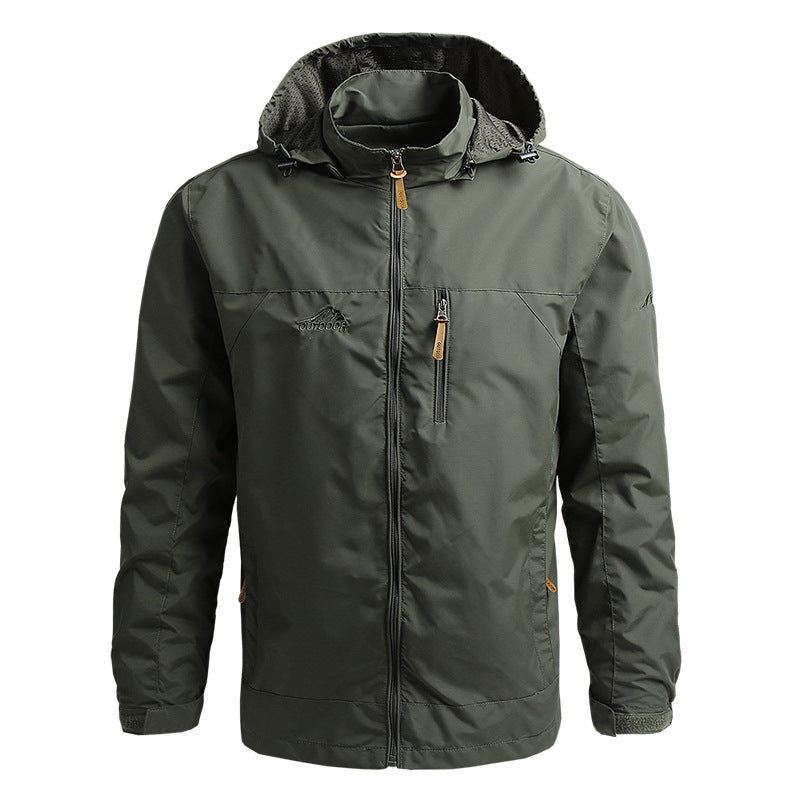 Armeegrüne Herrenjacke mit Kapuze, Reißverschluss, wasserabweisend, Outdoor-Bekleidung.