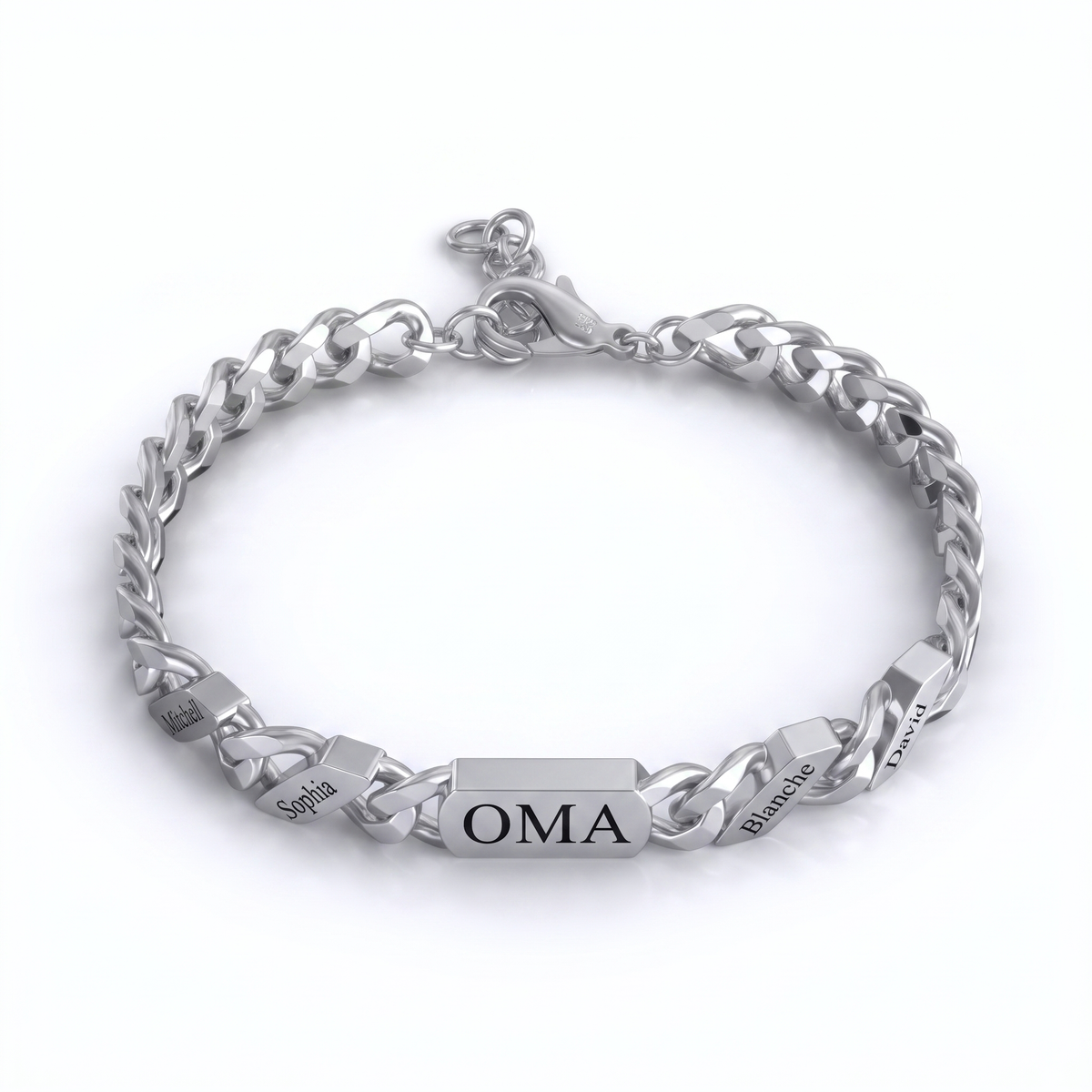 Silberfarbenes Gliederarmband mit graviertem Mittelteil und vier gravierten Namensgliedern