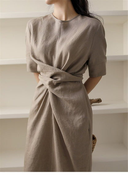Leichtgewicht Khaki Herbstkleid mit verstellbarem Bund – Isalie