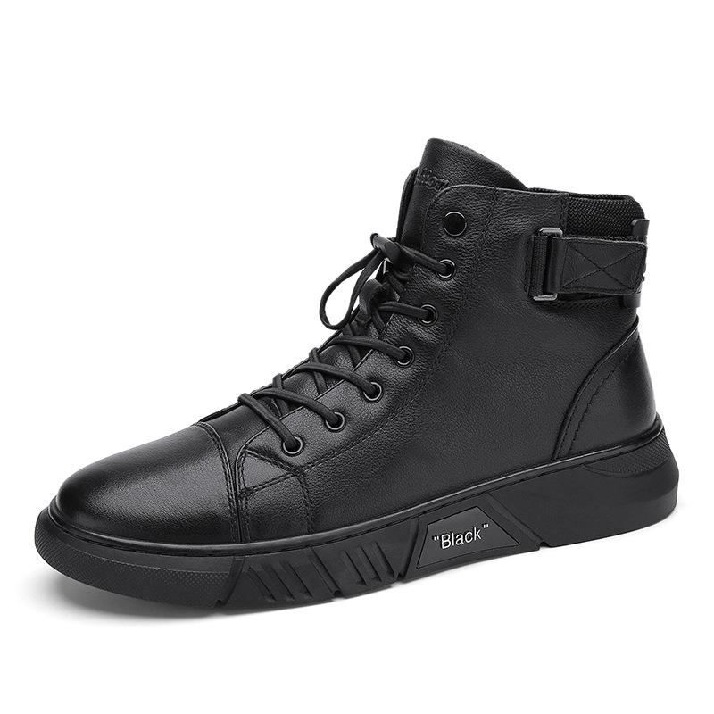 Schwarzer Herren-Sneaker aus Leder, hohe Knöchel, modisches Design, Schnürung, Gummisohle.