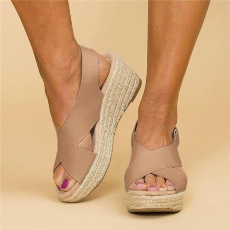 Braune Damen-Sandalen mit Keilabsatz, Kreuzriemen, Sommermode, bequem, elegant.