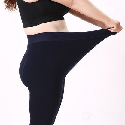 Damen Thermo-Leggings, schwarz, elastisch, figurformend, ideal für kaltes Wetter.