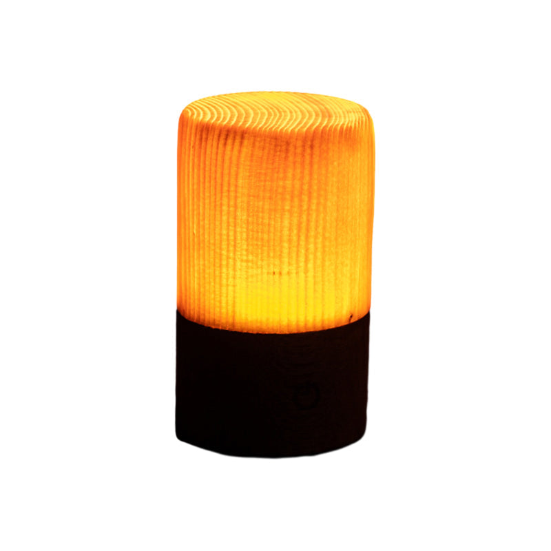 LED-Tischlampe, warmes Licht, zylindrisch, Holzoptik, modernes Design, energiesparend.